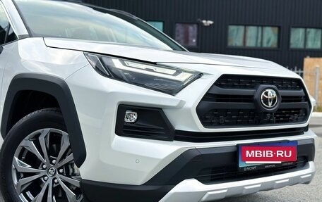 Toyota RAV4, 2024 год, 4 150 000 рублей, 15 фотография