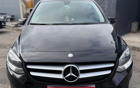 Mercedes-Benz B-Класс, 2015 год, 1 550 000 рублей, 1 фотография