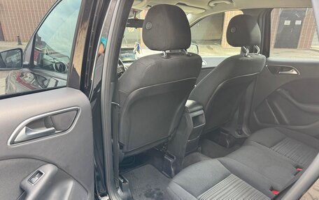 Mercedes-Benz B-Класс, 2015 год, 1 550 000 рублей, 21 фотография
