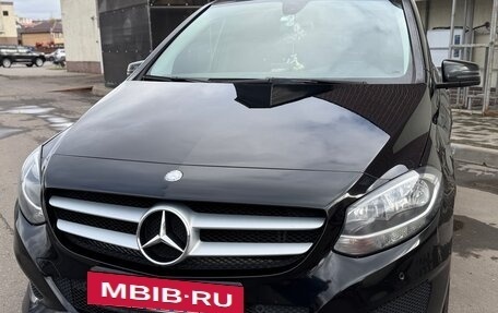 Mercedes-Benz B-Класс, 2015 год, 1 550 000 рублей, 32 фотография