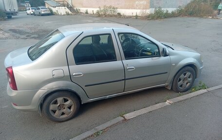 Renault Logan I, 2013 год, 250 000 рублей, 2 фотография
