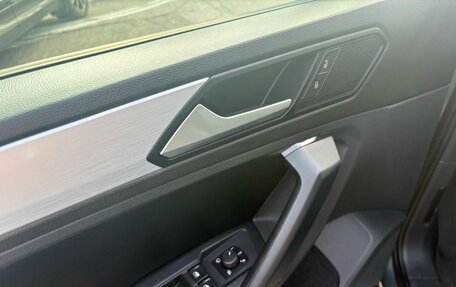 Volkswagen Tiguan II, 2021 год, 2 492 000 рублей, 16 фотография