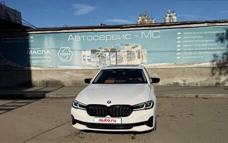 BMW 5 серия, 2022 год, 5 500 000 рублей, 3 фотография