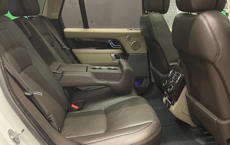 Land Rover Range Rover IV рестайлинг, 2019 год, 6 200 000 рублей, 11 фотография