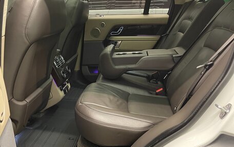Land Rover Range Rover IV рестайлинг, 2019 год, 6 200 000 рублей, 12 фотография