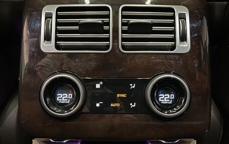 Land Rover Range Rover IV рестайлинг, 2019 год, 6 200 000 рублей, 13 фотография