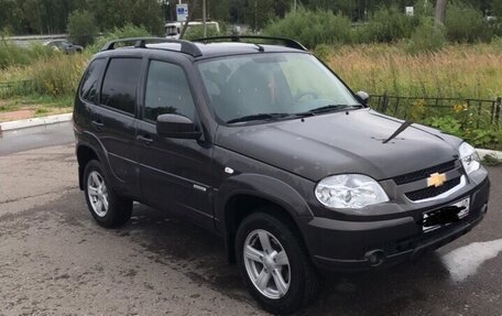 Chevrolet Niva I рестайлинг, 2016 год, 710 000 рублей, 3 фотография