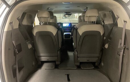 KIA Carnival, 2022 год, 4 700 000 рублей, 5 фотография