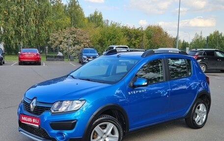 Renault Sandero II рестайлинг, 2015 год, 725 000 рублей, 1 фотография
