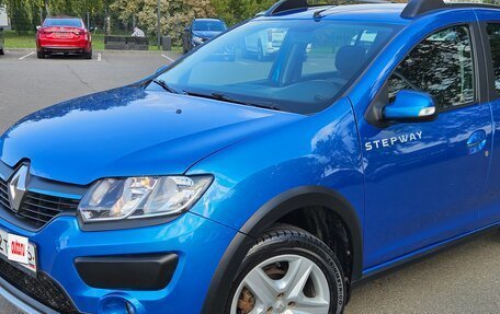 Renault Sandero II рестайлинг, 2015 год, 725 000 рублей, 2 фотография
