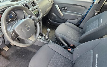 Renault Sandero II рестайлинг, 2015 год, 725 000 рублей, 34 фотография