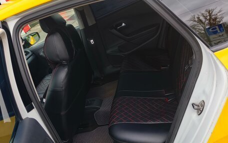 Volkswagen Polo VI (EU Market), 2020 год, 680 000 рублей, 3 фотография