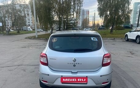 Renault Sandero II рестайлинг, 2016 год, 1 050 000 рублей, 5 фотография
