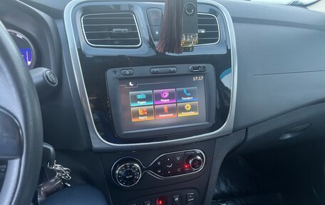 Renault Sandero II рестайлинг, 2016 год, 1 050 000 рублей, 13 фотография