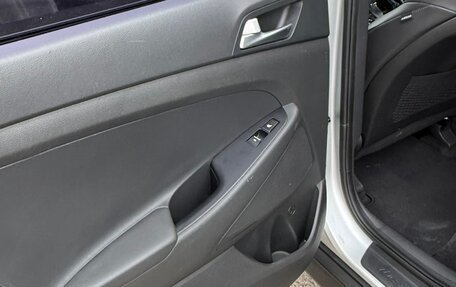 Hyundai Tucson III, 2019 год, 2 300 000 рублей, 17 фотография