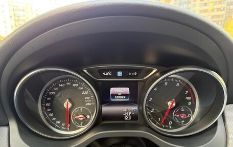 Mercedes-Benz GLA, 2019 год, 2 500 000 рублей, 14 фотография