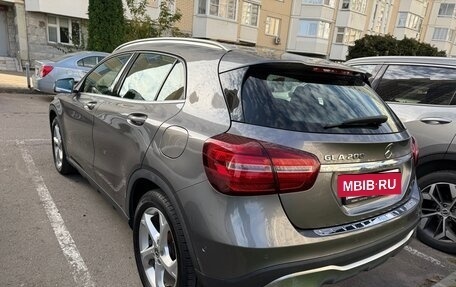 Mercedes-Benz GLA, 2019 год, 2 500 000 рублей, 11 фотография