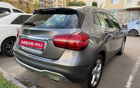 Mercedes-Benz GLA, 2019 год, 2 500 000 рублей, 10 фотография
