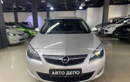 Opel Astra J, 2010 год, 630 000 рублей, 2 фотография