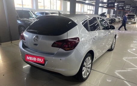 Opel Astra J, 2010 год, 630 000 рублей, 4 фотография