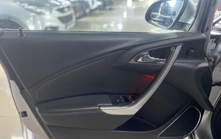 Opel Astra J, 2010 год, 630 000 рублей, 8 фотография
