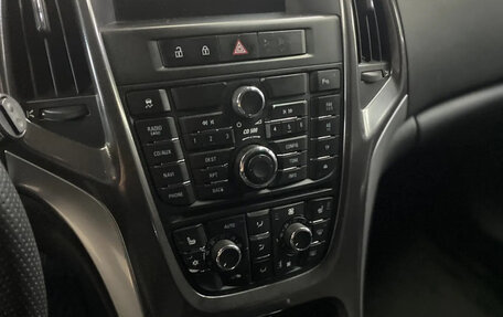 Opel Astra J, 2010 год, 630 000 рублей, 11 фотография