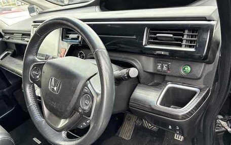 Honda Stepwgn IV, 2016 год, 1 300 000 рублей, 8 фотография