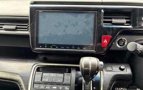 Honda Stepwgn IV, 2016 год, 1 300 000 рублей, 7 фотография