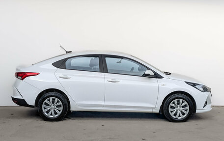 Hyundai Solaris II рестайлинг, 2022 год, 1 550 000 рублей, 4 фотография