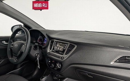 Hyundai Solaris II рестайлинг, 2022 год, 1 550 000 рублей, 13 фотография