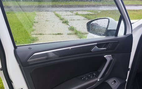 Volkswagen Tiguan II, 2018 год, 3 399 900 рублей, 6 фотография