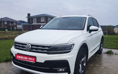 Volkswagen Tiguan II, 2018 год, 3 399 900 рублей, 1 фотография