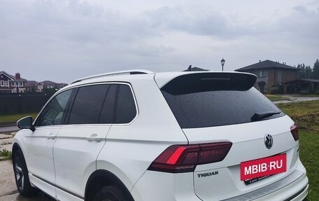 Volkswagen Tiguan II, 2018 год, 3 399 900 рублей, 2 фотография