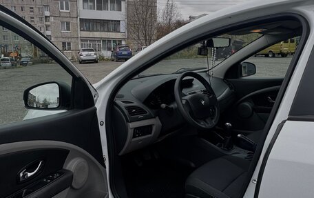 Renault Megane III, 2012 год, 600 000 рублей, 11 фотография