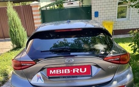 Infiniti Q30, 2016 год, 2 150 000 рублей, 6 фотография