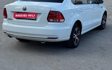 Volkswagen Polo VI (EU Market), 2017 год, 870 000 рублей, 2 фотография