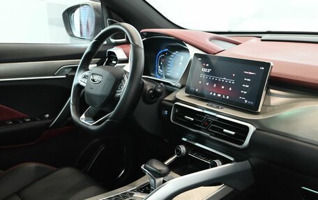 Geely Coolray I, 2023 год, 1 900 000 рублей, 8 фотография