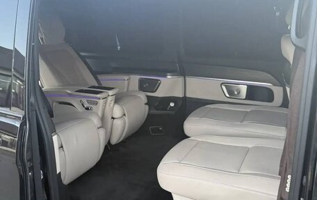 Mercedes-Benz V-Класс, 2025 год, 10 900 000 рублей, 4 фотография