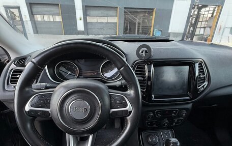 Jeep Compass II, 2018 год, 1 750 000 рублей, 10 фотография
