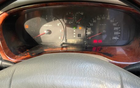 Hyundai Sonata IV рестайлинг, 2003 год, 230 000 рублей, 11 фотография