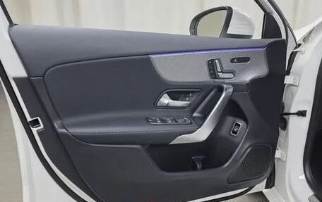 Mercedes-Benz A-Класс, 2021 год, 2 990 000 рублей, 10 фотография