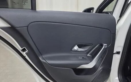 Mercedes-Benz A-Класс, 2021 год, 2 990 000 рублей, 11 фотография