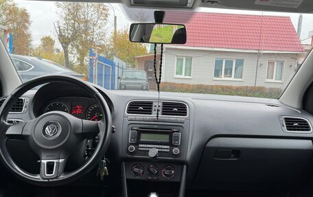 Volkswagen Polo VI (EU Market), 2012 год, 890 000 рублей, 19 фотография