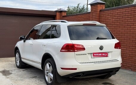 Volkswagen Touareg III, 2012 год, 1 680 000 рублей, 4 фотография