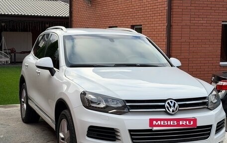 Volkswagen Touareg III, 2012 год, 1 680 000 рублей, 2 фотография