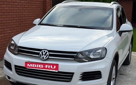 Volkswagen Touareg III, 2012 год, 1 680 000 рублей, 3 фотография