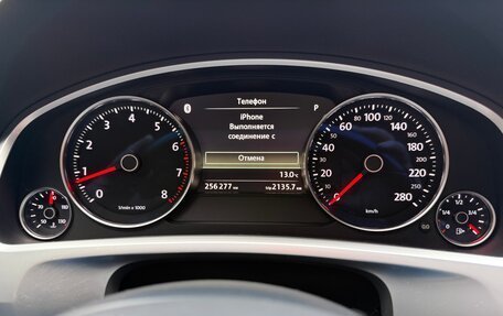 Volkswagen Touareg III, 2012 год, 1 680 000 рублей, 13 фотография
