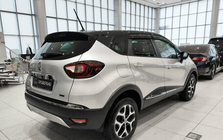 Renault Kaptur I рестайлинг, 2020 год, 1 800 000 рублей, 6 фотография
