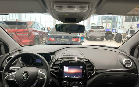 Renault Kaptur I рестайлинг, 2020 год, 1 800 000 рублей, 17 фотография