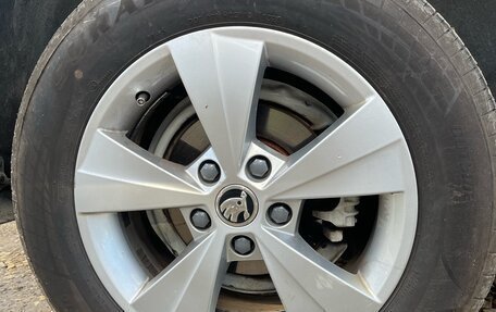 Skoda Yeti I рестайлинг, 2016 год, 1 000 000 рублей, 4 фотография